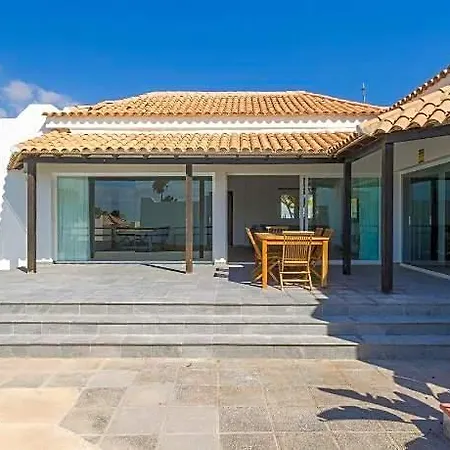 Lobos With Private Swimming Pool - Homeforguest Hotel *