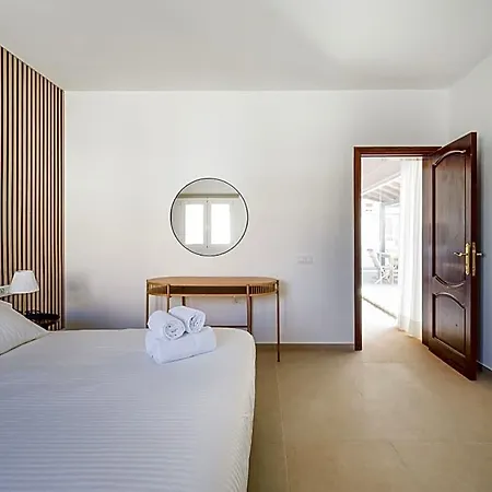 Hotel Lobos With Private Swimming Pool - Homeforguest Caleta de Fuste